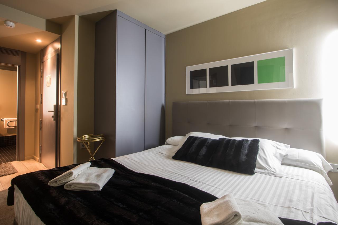 Cosy Rooms Tapineria فالنسيا المظهر الخارجي الصورة