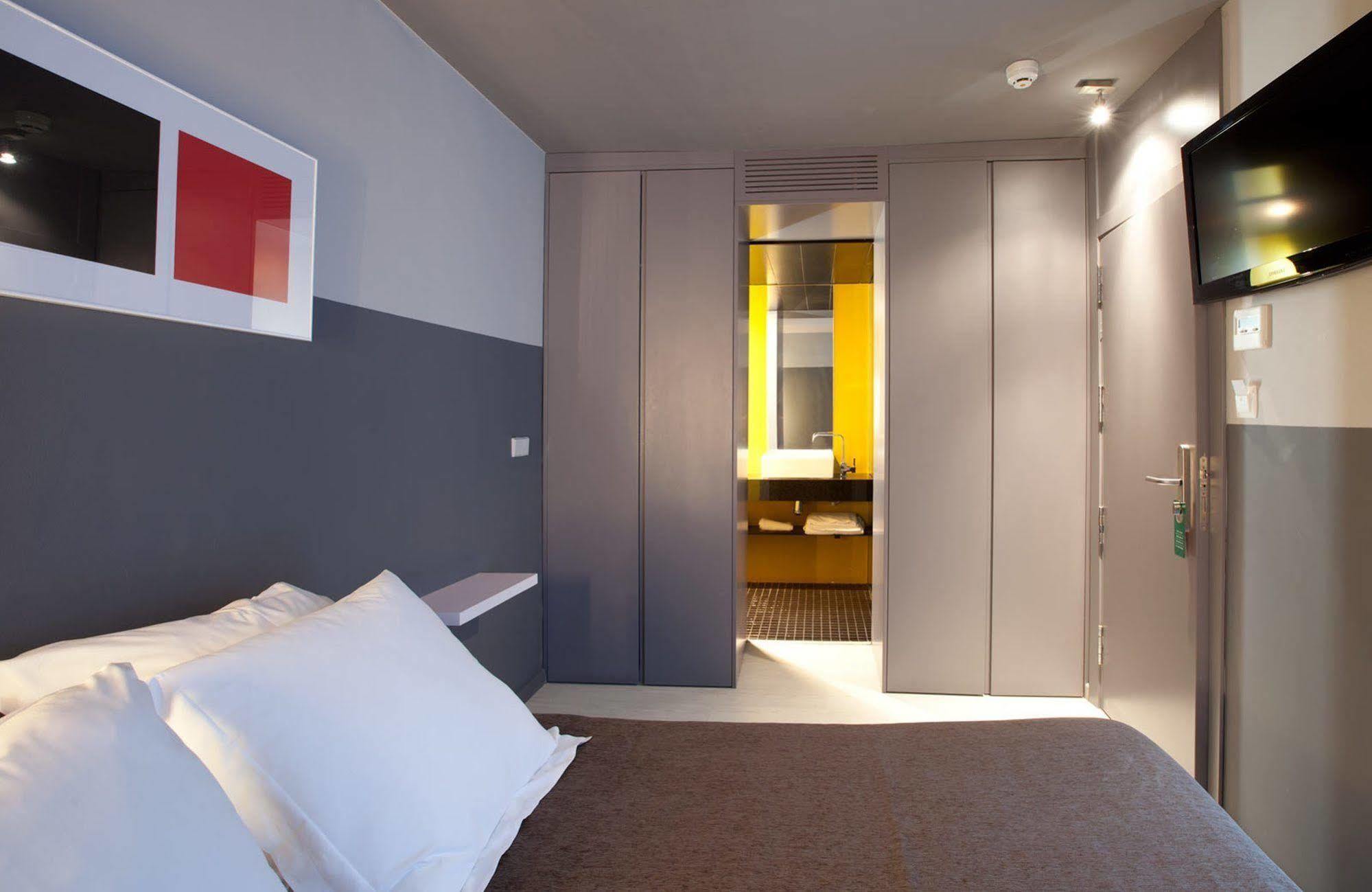 Cosy Rooms Tapineria فالنسيا المظهر الخارجي الصورة