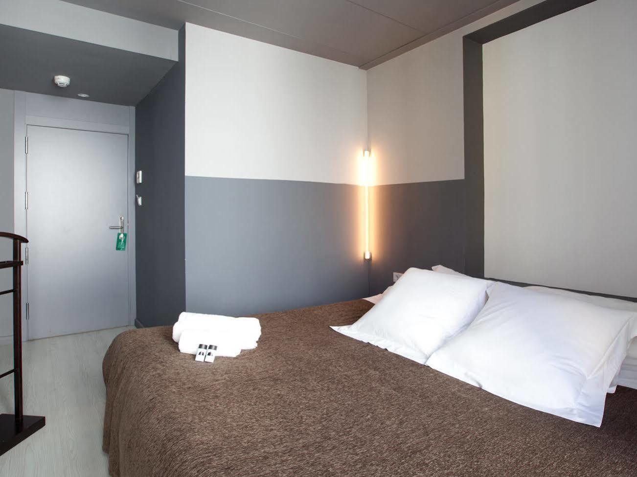 Cosy Rooms Tapineria فالنسيا المظهر الخارجي الصورة